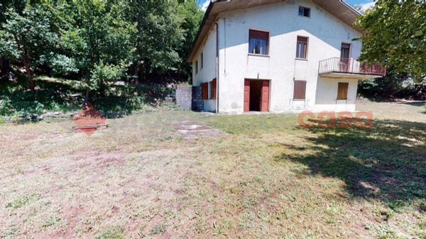 casa indipendente in vendita a Barga