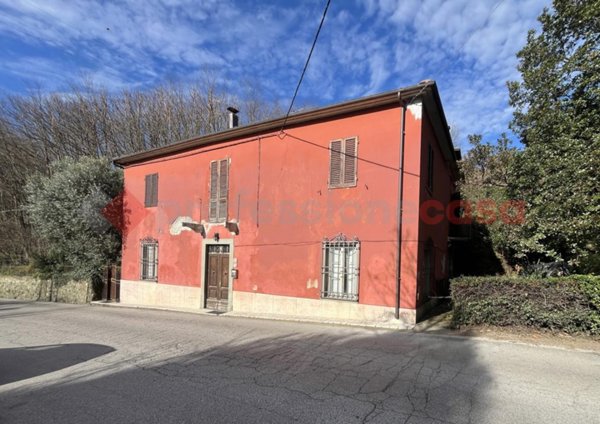casa indipendente in vendita a Barga