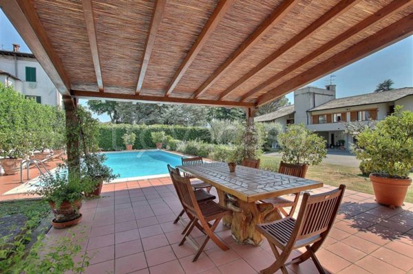casa indipendente in vendita a Barga