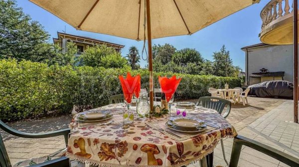 casa indipendente in vendita a Barga