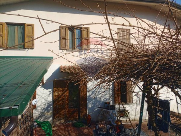 casa indipendente in vendita a Barga