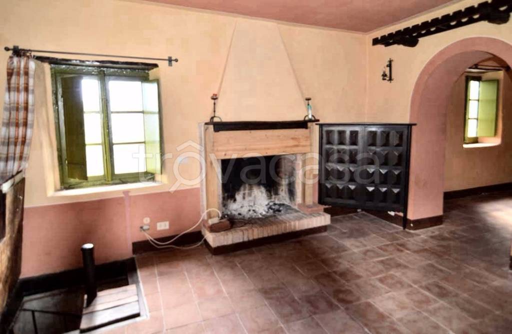 casa indipendente in vendita a Barga