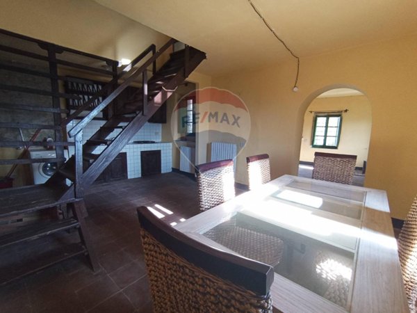 casa indipendente in vendita a Barga in zona Albiano