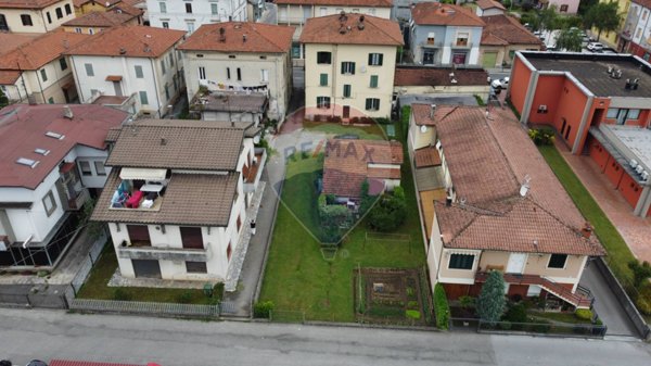 appartamento in vendita a Barga in zona Fornaci di Barga