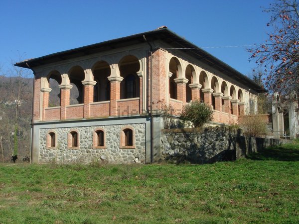 casa indipendente in vendita a Barga