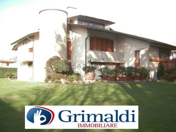 casa indipendente in vendita a Barga