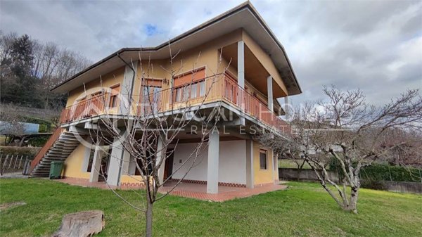 casa indipendente in vendita a Barga in zona Fornaci di Barga