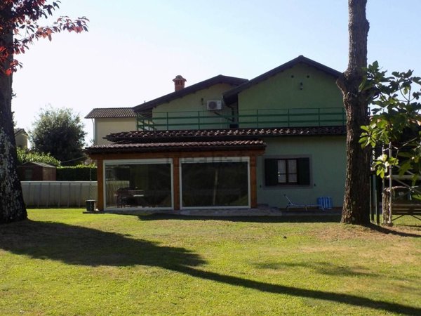 casa indipendente in vendita a Barga