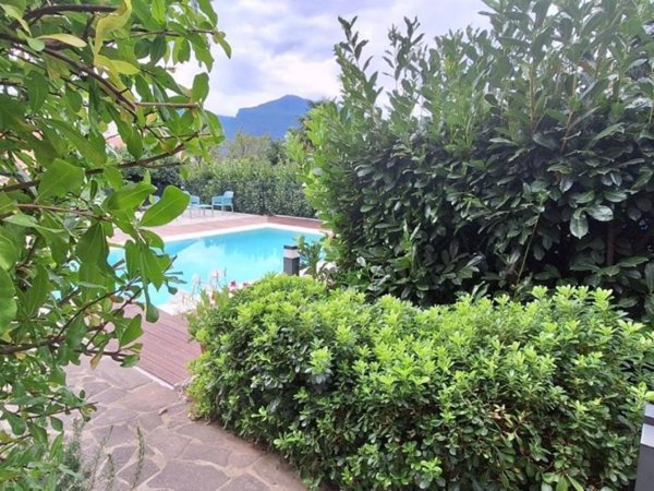 casa indipendente in vendita a Barga