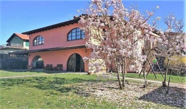 casa indipendente in vendita a Barga