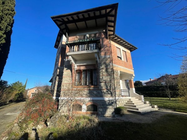 casa indipendente in vendita a Barga