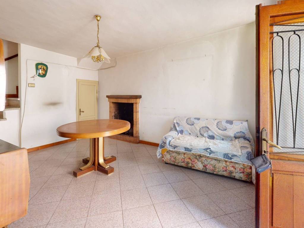 appartamento in vendita a Barga in zona Castelvecchio Pascoli