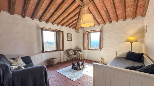 casa indipendente in vendita a Barga