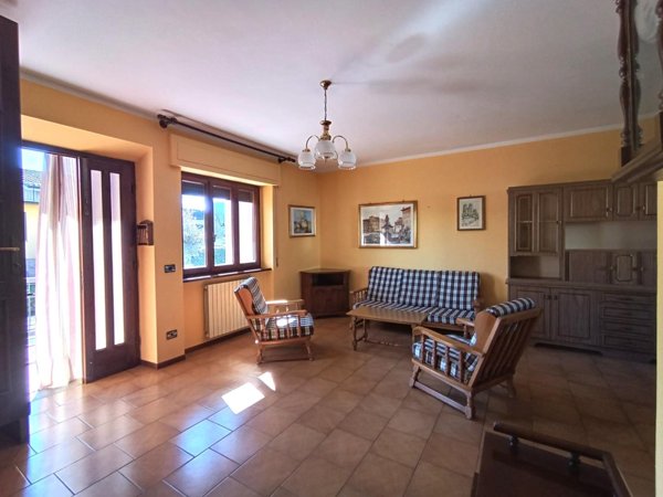 casa indipendente in vendita a Barga