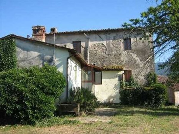 casa indipendente in vendita a Barga