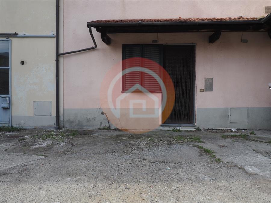 appartamento in vendita a Barga in zona Fornaci di Barga