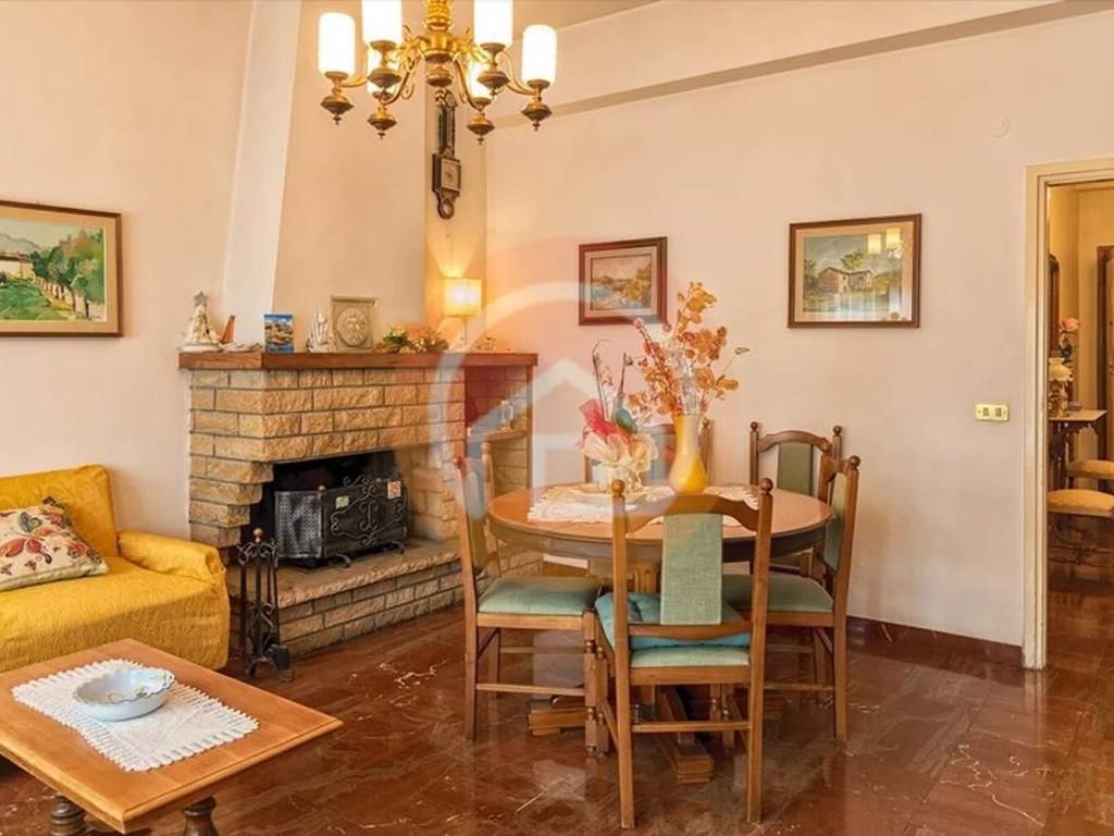 appartamento in vendita a Barga in zona Fornaci di Barga