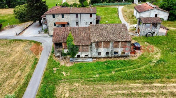 casale in vendita a Barga