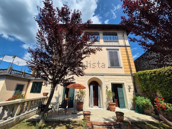 casa semindipendente in vendita a Barga