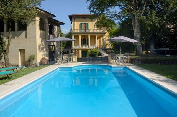 casa indipendente in vendita a Barga in zona San Pietro in Campo