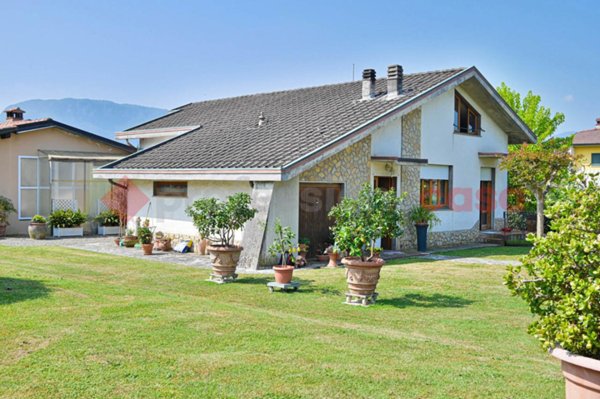 casa indipendente in vendita a Barga