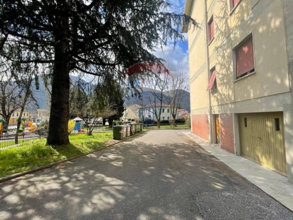 appartamento in vendita a Barga in zona Fornaci di Barga