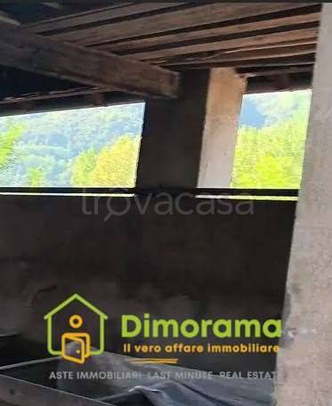 appartamento in vendita a Barga in zona Fornaci di Barga