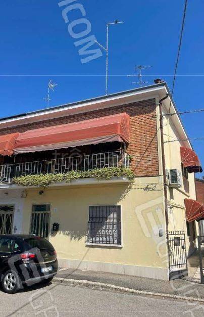 appartamento in vendita a Barga in zona Fornaci di Barga