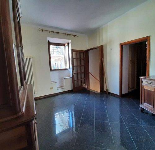 appartamento in vendita a Barga in zona Fornaci di Barga
