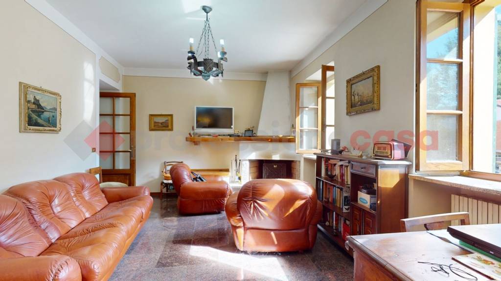 casa indipendente in vendita a Barga in zona Fornaci di Barga