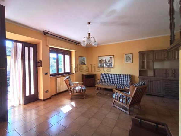 casa indipendente in vendita a Barga