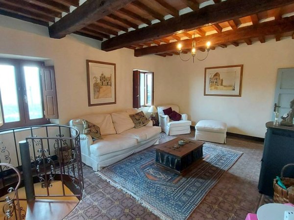 casa indipendente in vendita a Barga