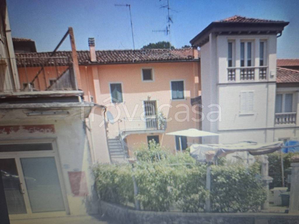 appartamento in vendita a Barga in zona Fornaci di Barga