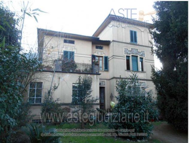 casa indipendente in vendita a Barga