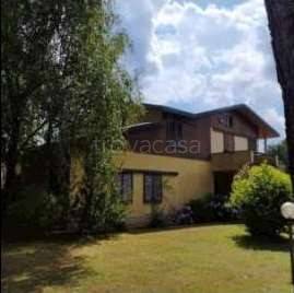 casa indipendente in vendita a Barga in zona Castelvecchio Pascoli