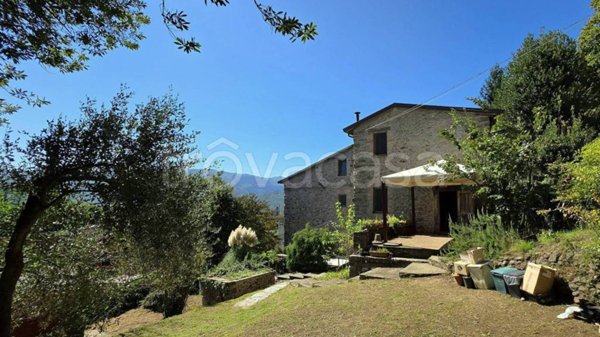 casa indipendente in vendita a Barga in zona Fornaci di Barga