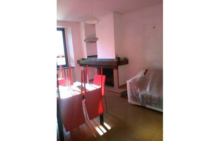 appartamento in vendita a Barga in zona Ponte all'Ania