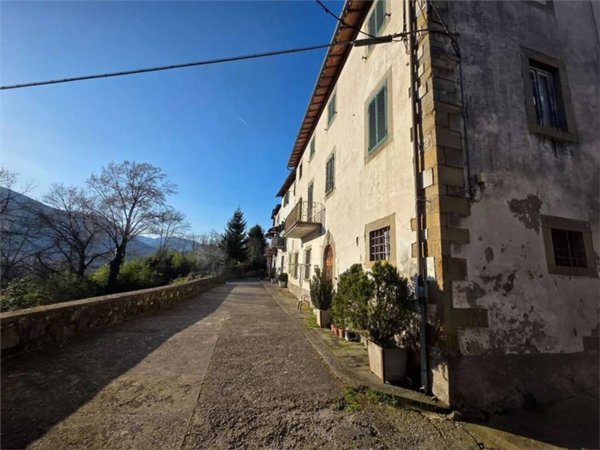 appartamento in vendita a Barga in zona Ponte all'Ania