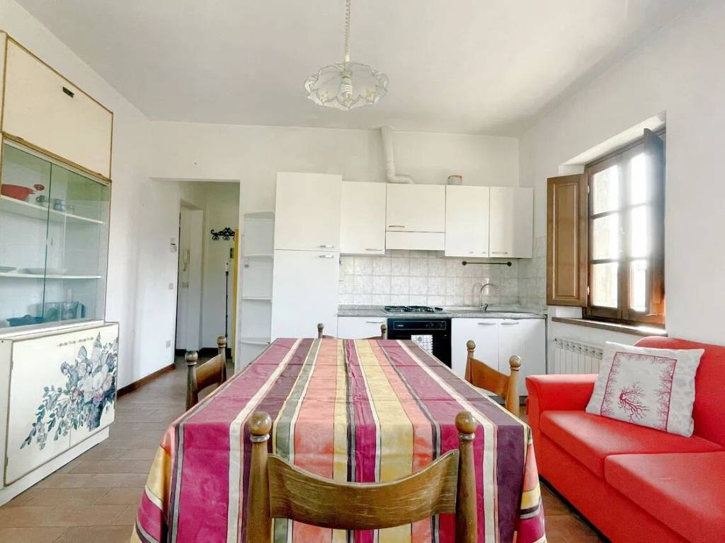 appartamento in vendita a Barga in zona Castelvecchio Pascoli