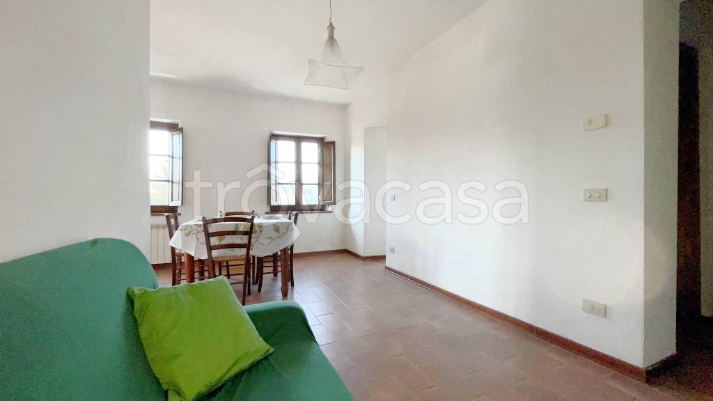 appartamento in vendita a Barga in zona Castelvecchio Pascoli