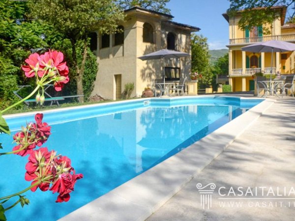 casa indipendente in vendita a Barga