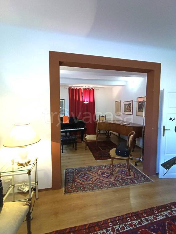 ufficio in vendita a Barga in zona Fornaci di Barga