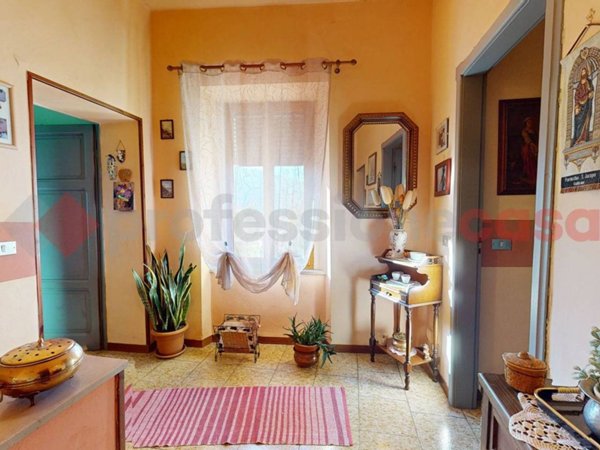 appartamento in vendita a Barga in zona Castelvecchio Pascoli