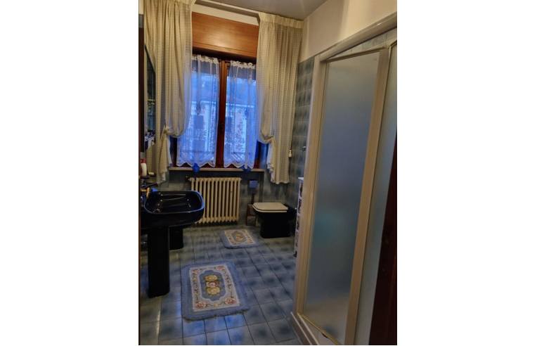 appartamento in vendita a Barga in zona Castelvecchio Pascoli