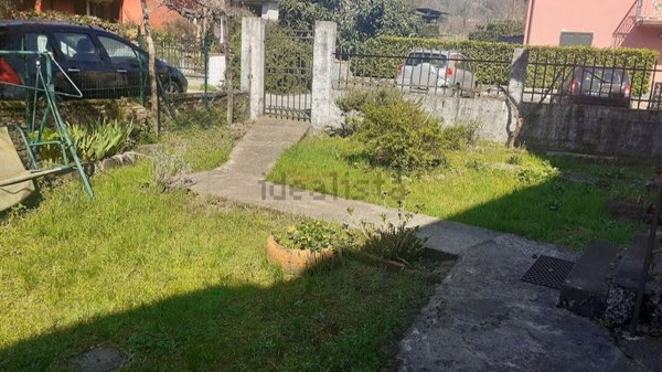casa indipendente in vendita a Barga in zona Filecchio