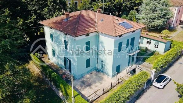 casa indipendente in vendita a Barga