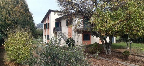 casa indipendente in vendita a Barga