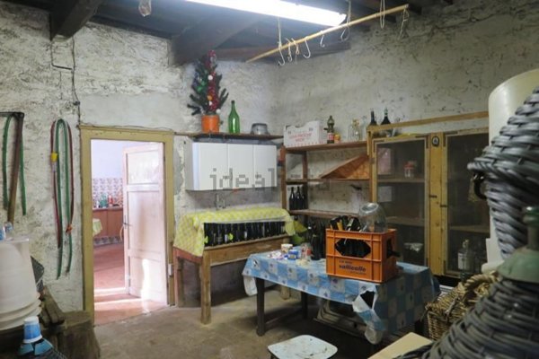 casa indipendente in vendita a Barga