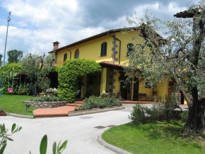 casa indipendente in vendita a Barga in zona Filecchio