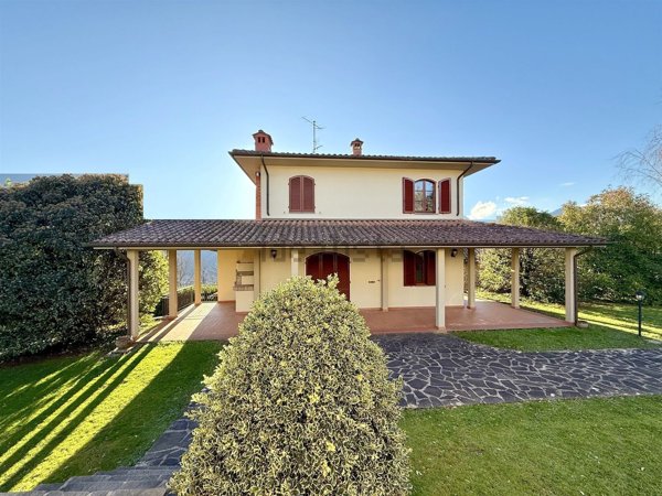 casa indipendente in vendita a Barga